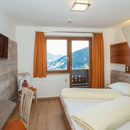 Alpenperle Apartament *